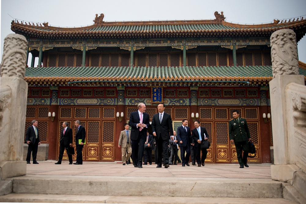 Top U.S., Chinese Officials Tour Forbidden City in Beijing
