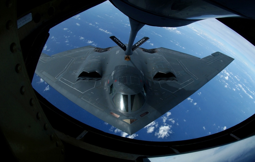 U.S. Nuclear Triad Demonstrated in Aerial Refueling Over Pacific