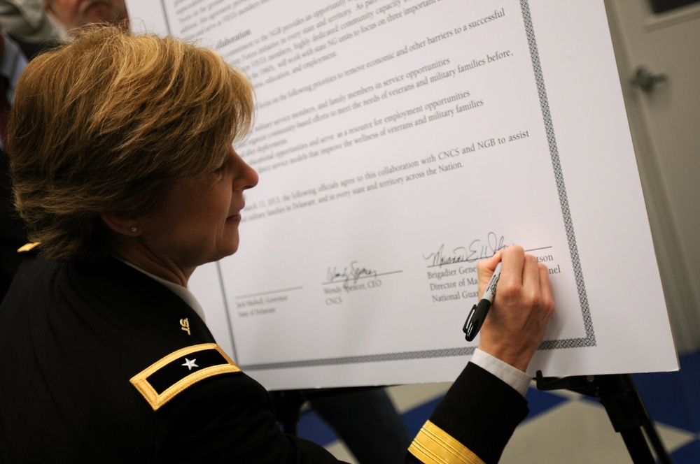 National Guard, Corporation for National Community Service Sign Agreement for Joining Community Forces Initiative