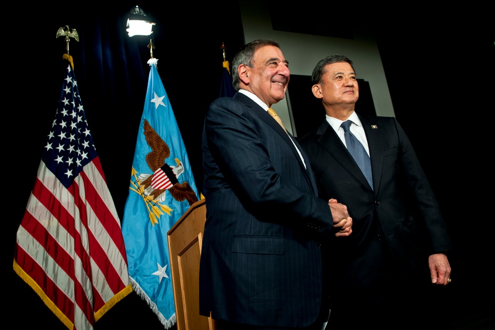 Panetta, Shinseki Announce Accelerated Timeline for Sharing Electronic Health Records