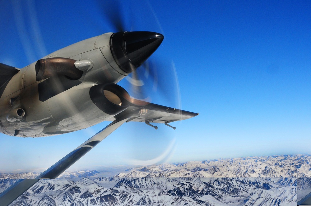 U.S. Army Sherpa Aircraft Flies Over Brooks Range During Arctic Care Training Exercise