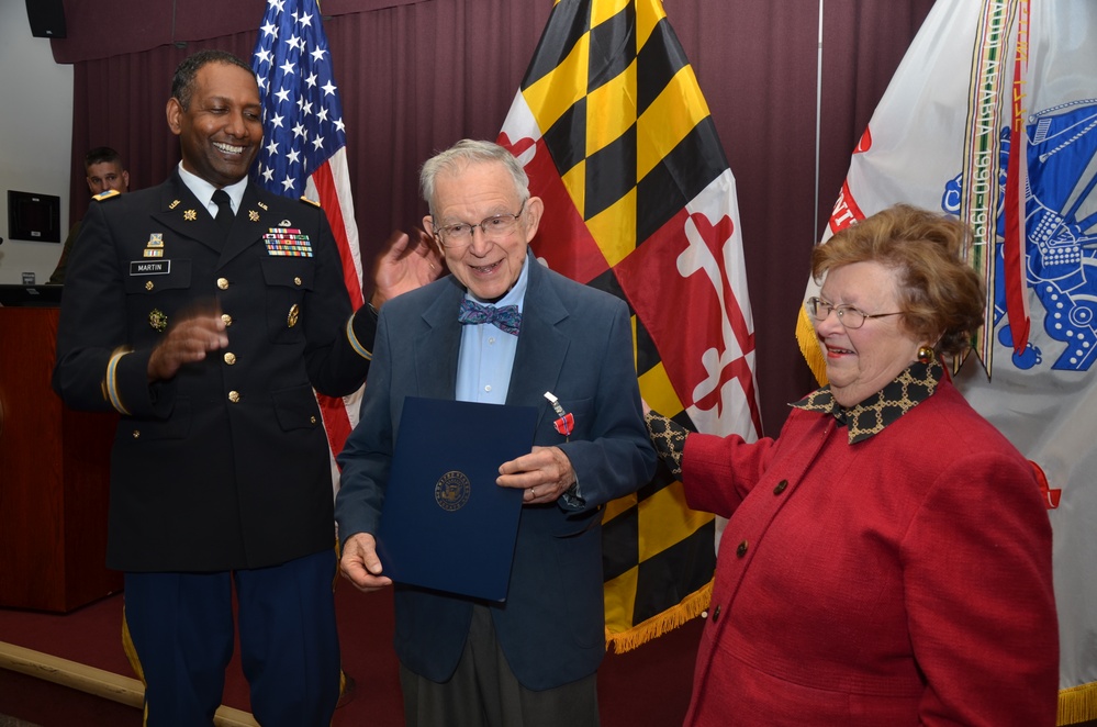 DINFOS Commandant Honors Army Doctor with Bronze Star