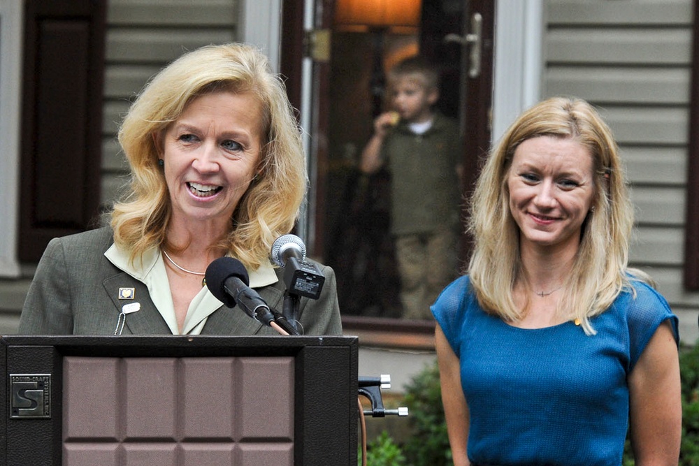 VA Undersecretary Awards 20 Millionth Home Loan to Army Widow