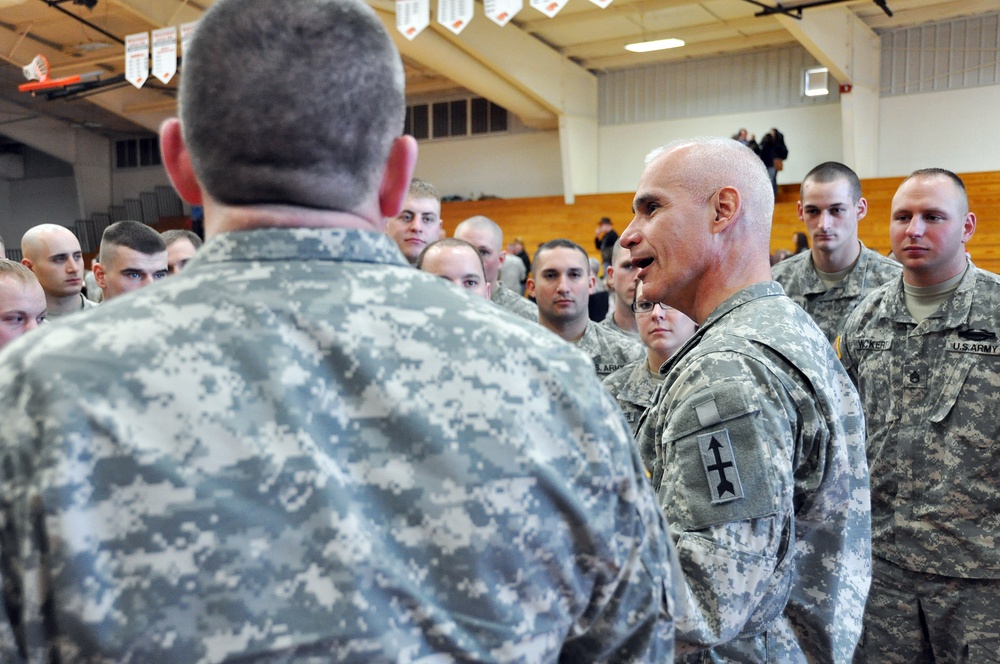 Army Command Sgt. Maj. Addresses Wisconsin National Guard Soldiers Before Deployment