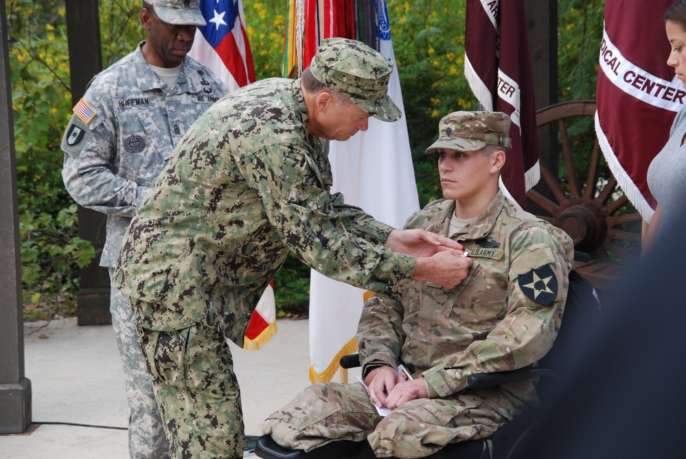 Vice Chairman Honors Wounded Warrior at Fort Sam Houston Ceremony