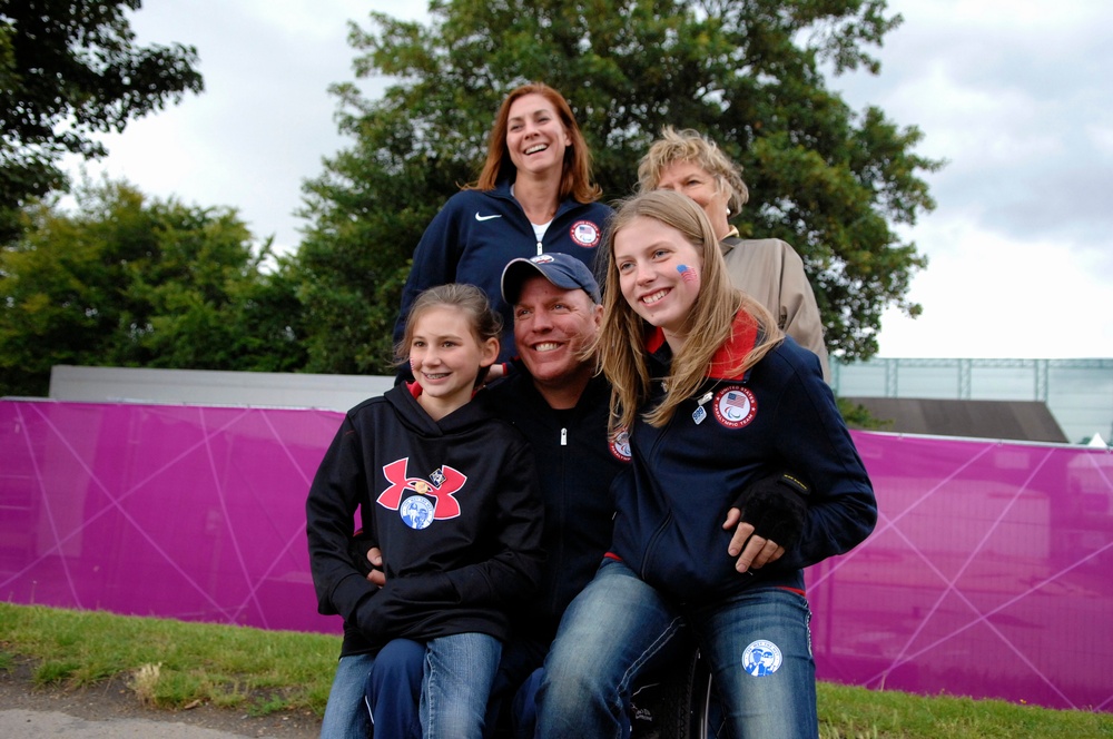 Army Ranger Competes in 2012 Paralympic Games with Family Support