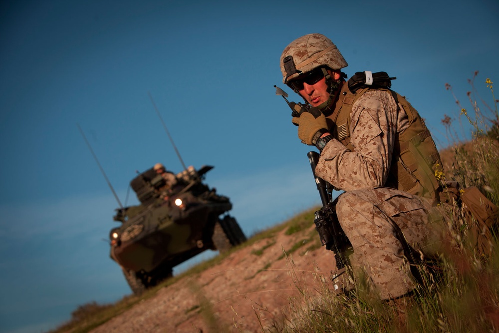 Marine Corps Staff Sgt. Relays Update During Training Exercise