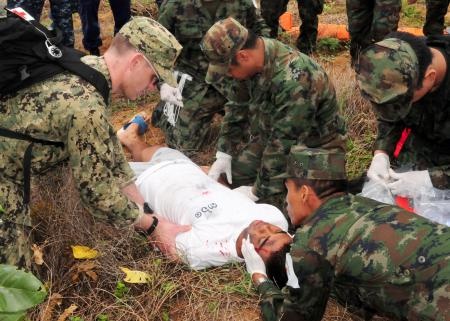 Thai, U.S. Navies Collaborate in Disaster Response Training
