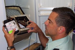 Army Researcher Develops Blood Transport Container