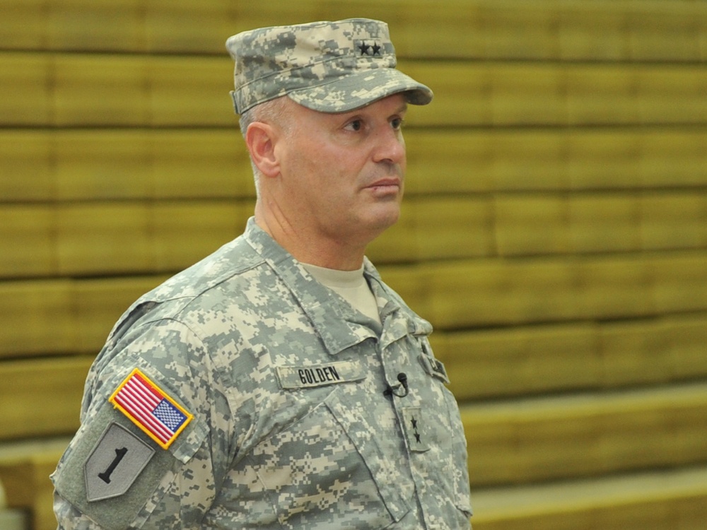 Army General Welcomed at Ceremony in South Korea