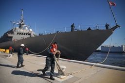 U.S. Navy Prepares Littoral Combat Ship USS Freedom for Deployment to Singapore