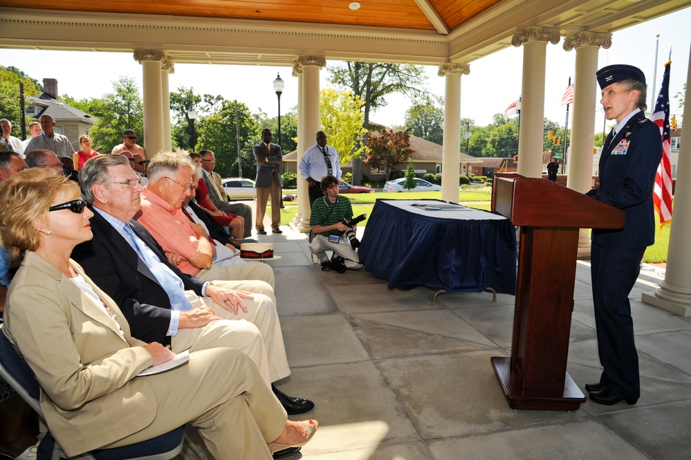 North Carolina Eases Occupational Licensing for Military Members and Spouses