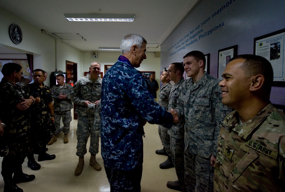 U.S. Pacific Commander Visits Philippine Task Force