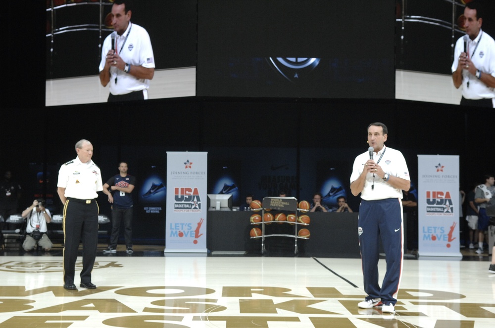 Dempsey Introduces Krzyzewski at USA Basketball Event