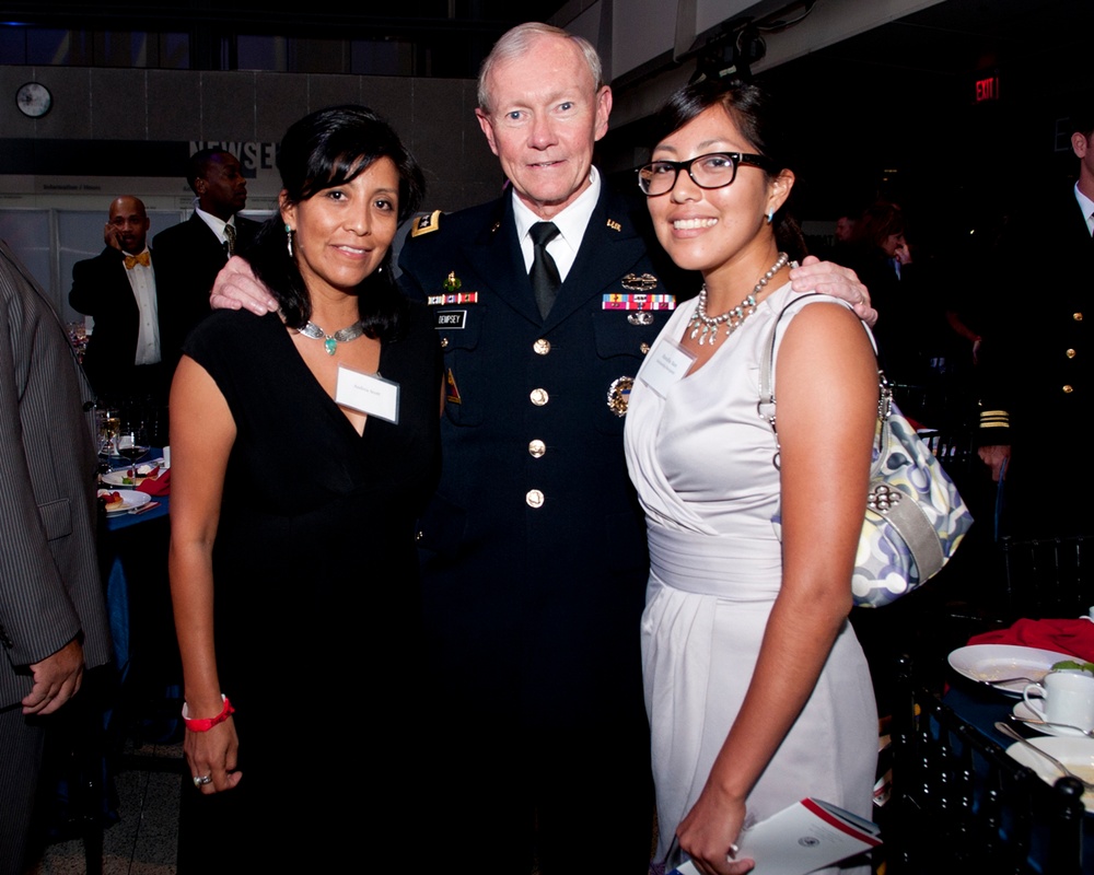 Joint Chiefs Chairman Honors Military Families at Scholarship Gala