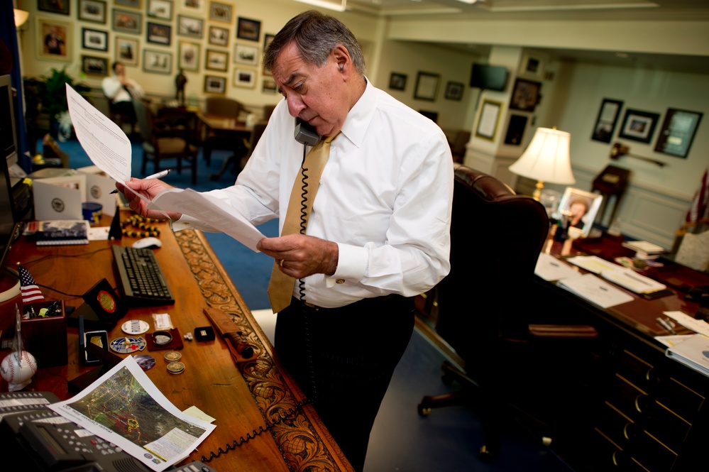 Defense Secretary Panetta Receives Update on Colorado Wildfires