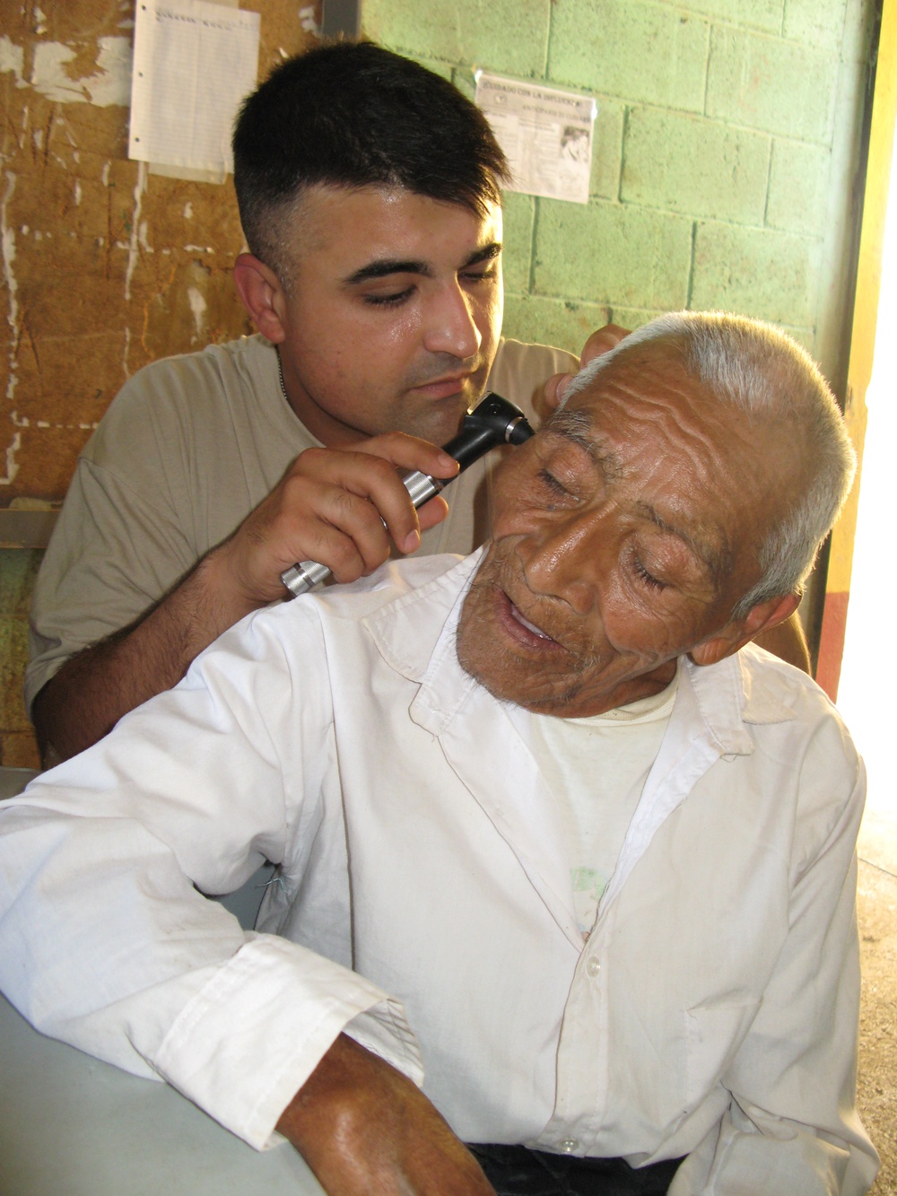 U.S. Soldier Provides Medical Care to Guatemalan Elderly During Training Exercise