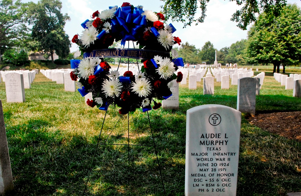 Honoring a Hero: Wreath Laid at Audie Murphy's Grave on His 88th Birthday