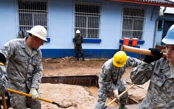 Arkansas National Guard Helps Build Women's Clinic in Guatemala