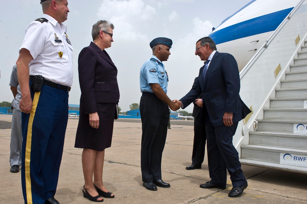 U.S. Defense Secretary Panetta Arrives in India for Meetings with National Leaders