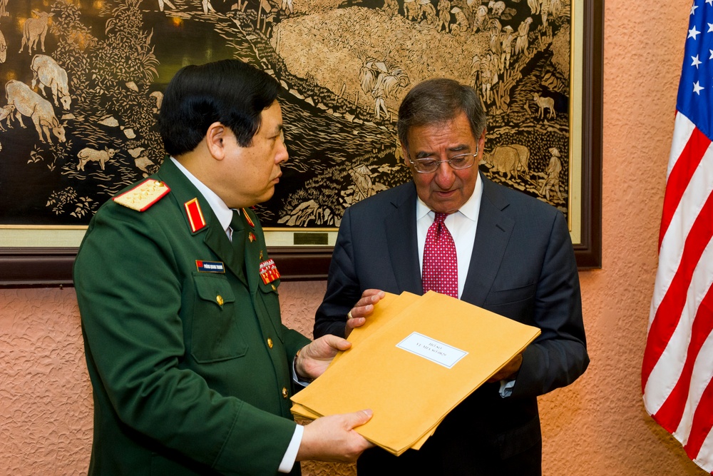 Panetta Accepts Letters from Vietnam War Service Members in Hanoi