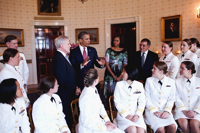 Obama Welcomes First Women Sailors Assigned to Navy Submarine Force