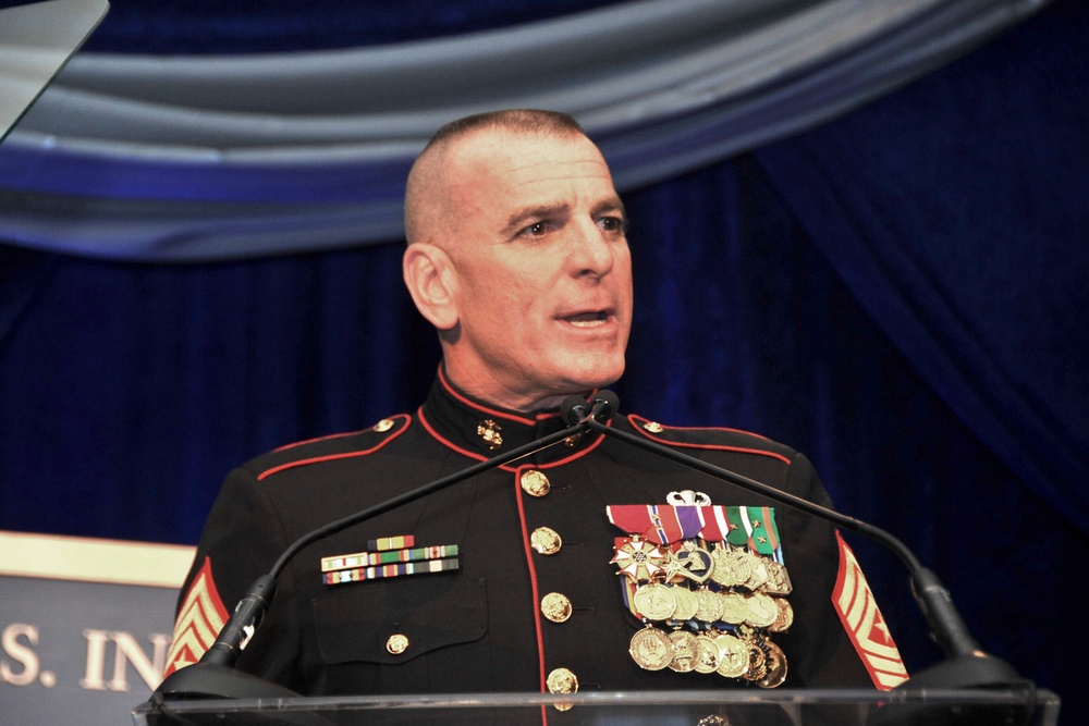 Senior Enlisted Advisor Accepts Award on Behalf of Active and Reserve Enlisted Force