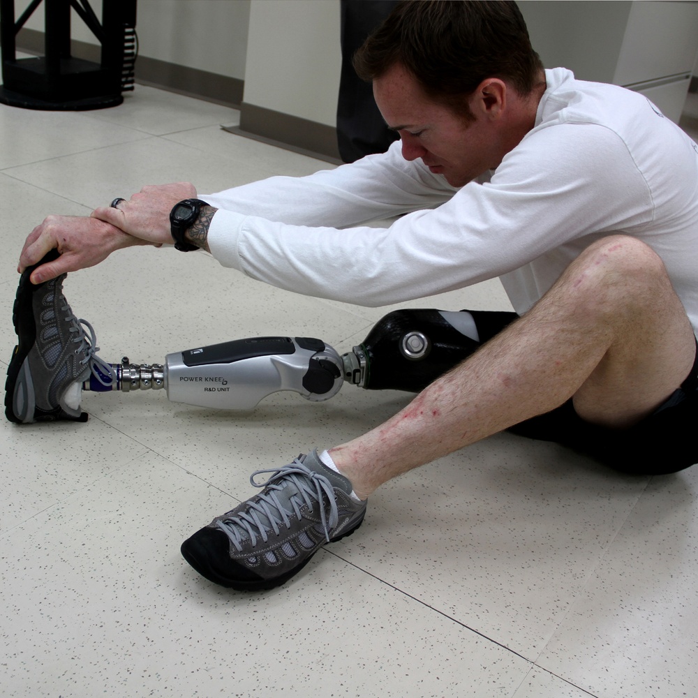 Soldier Showcases Prosthetic Ankle Flexibility at Walter Reed