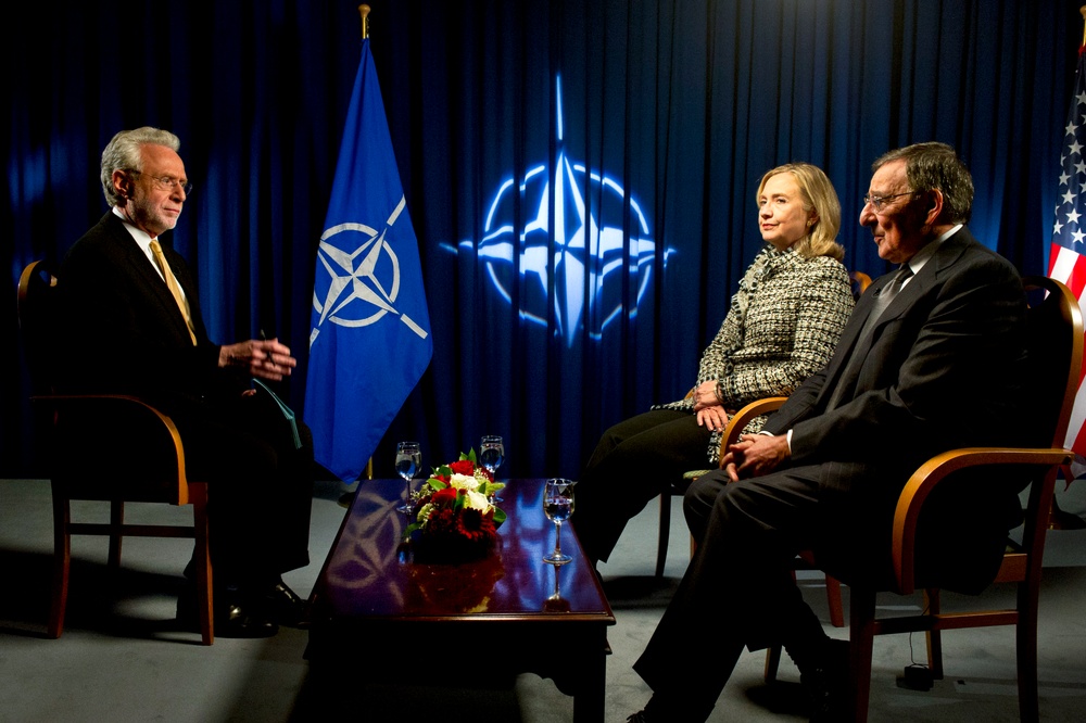 Clinton, Panetta Meet with NATO Counterparts in Brussels