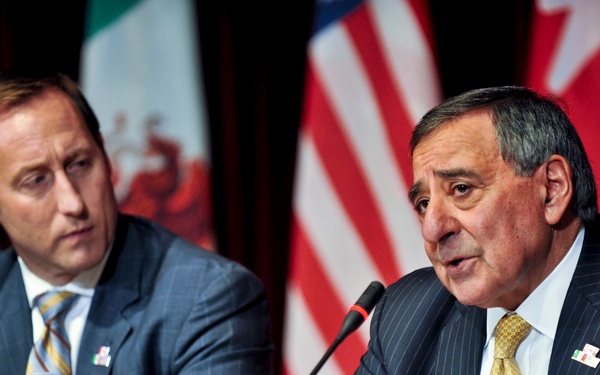 Panetta, MacKay Hold Trilateral Meeting in Ottawa