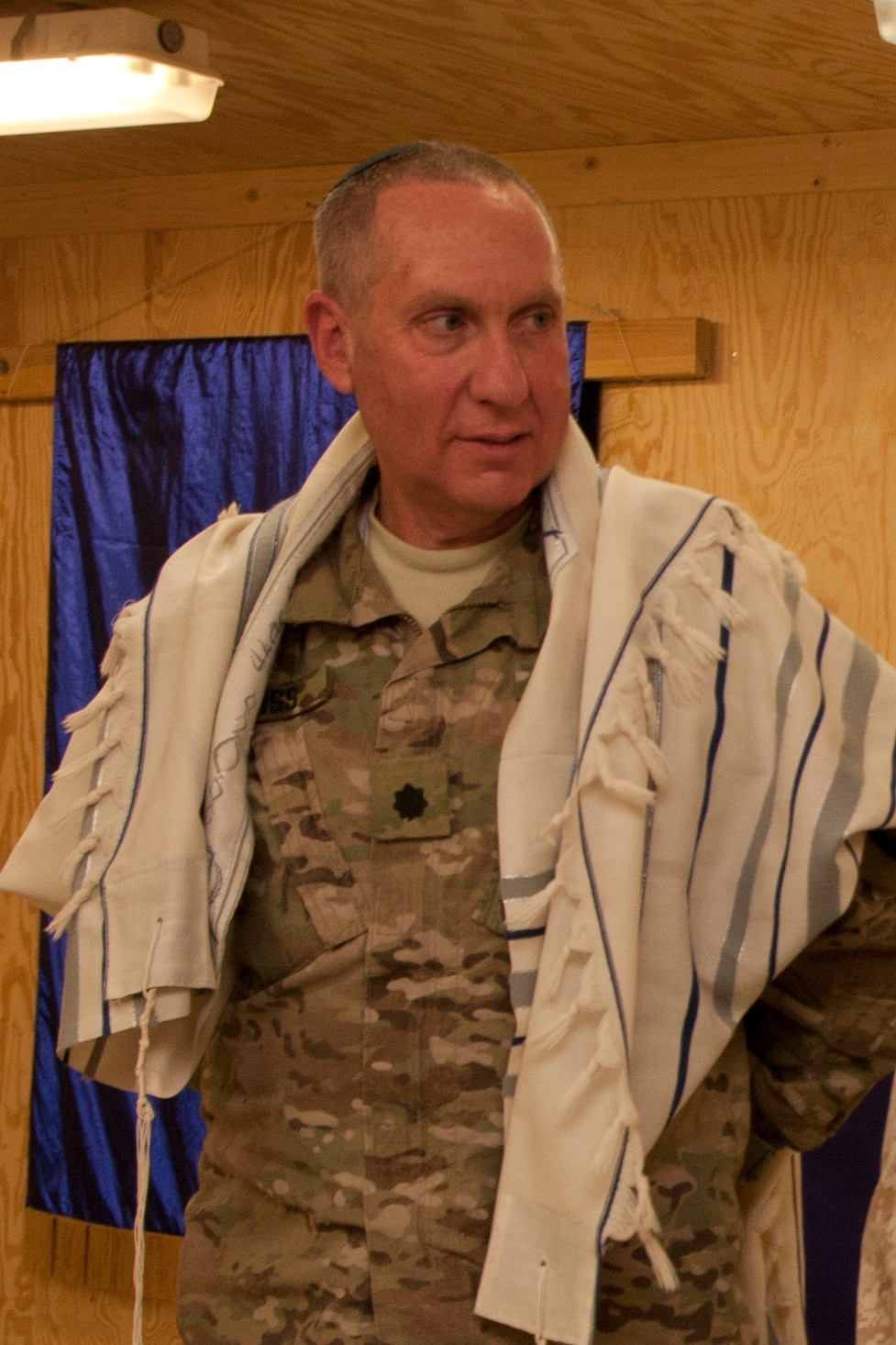 Army Chaplain Leads Shabbat Service at Camp Leatherneck, Afghanistan