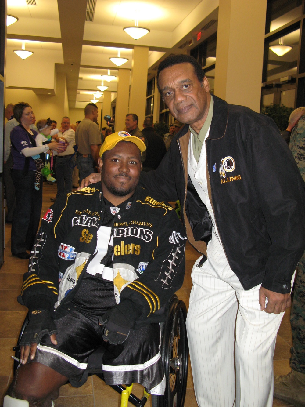 Wounded Warrior Meets NFL Legend at Super Bowl Party