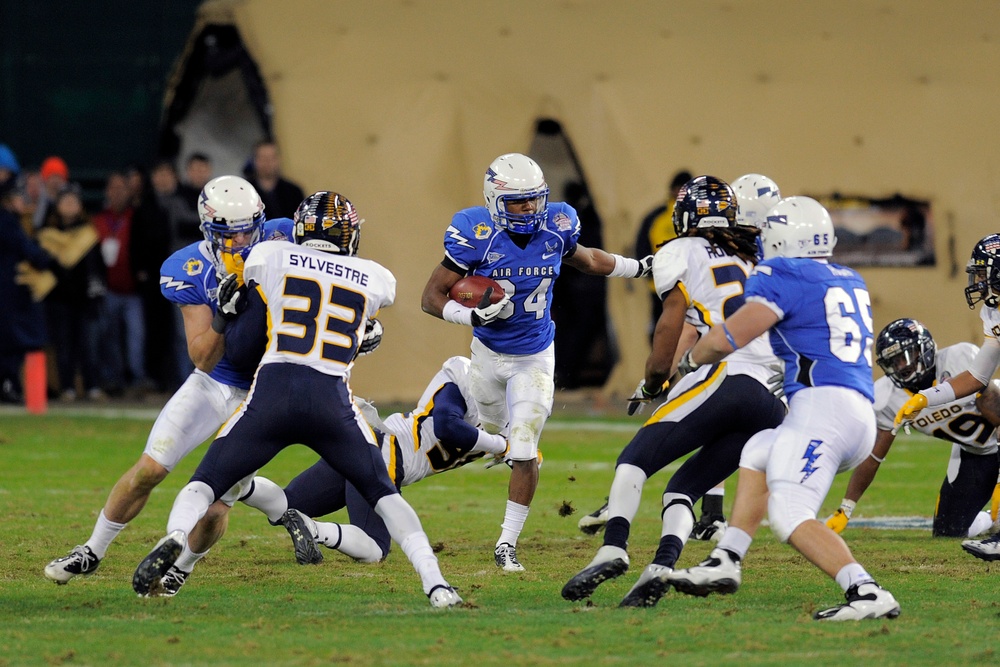 Air Force Academy Defeats Toledo Rockets in Military Bowl