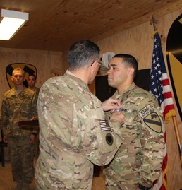 Army Captain Awarded Soldier's Medal for Valor in Afghanistan