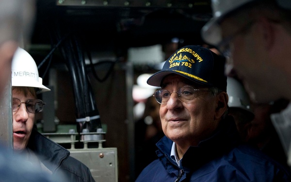 Panetta Praises Early Completion of Virginia-Class Submarine