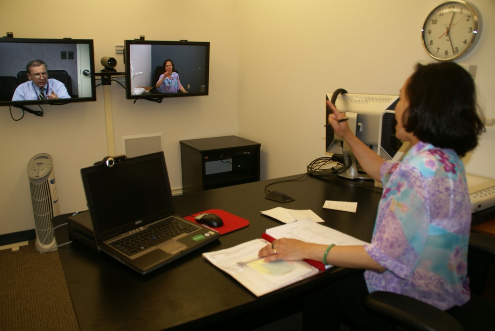 Defense Language Institute Instructor Leads Vietnamese Lesson for Pentagon Official