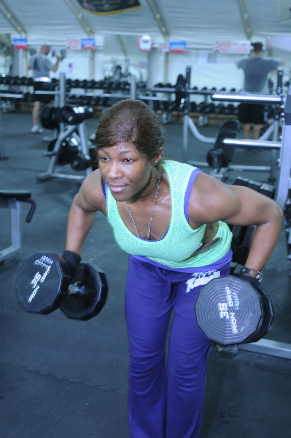 Army Capt. Flossie Jeffrey Places Second at Desert Classic V Bodybuilding Show