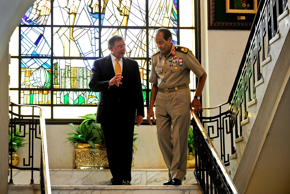 Panetta Meets with Tantawi at Egyptian Defense Ministry