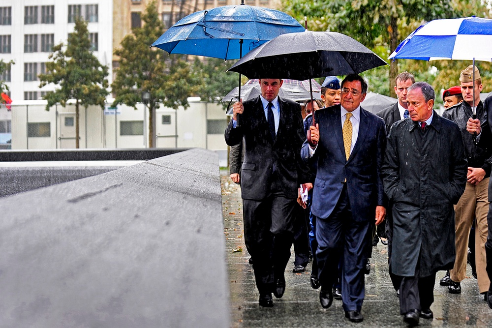 Panetta Visits 9/11 Memorial with Bloomberg