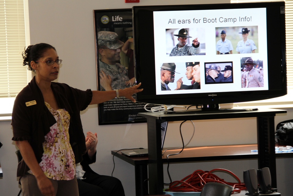 Army Family Programs Prepare Recruits' Loved Ones for Military Training