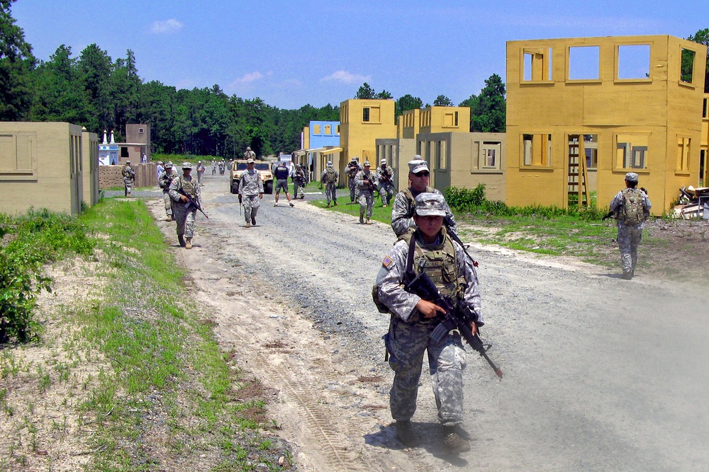 Army Reservist Leads Civil Affairs Team in Mock Afghan Village Training