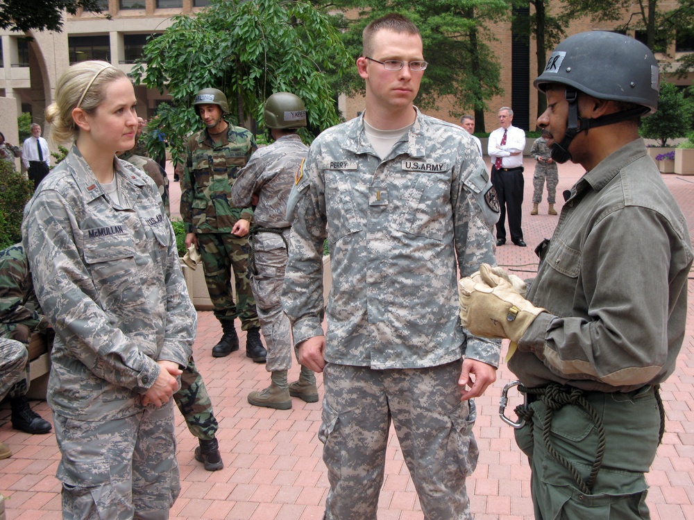 Defense Health Official Visits Uniformed Services University Students