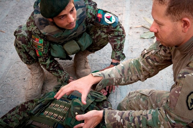 Combat Medic Teaches Afghan Soldiers in Afghanistan