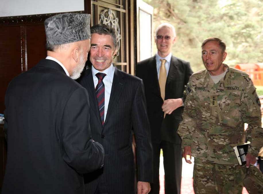 Karzai Meets with NATO Leaders in Kabul