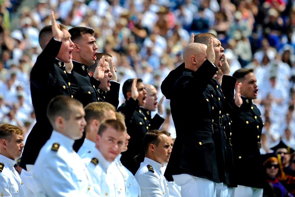Marine Cadets Take Oath at Naval Academy Commencement
