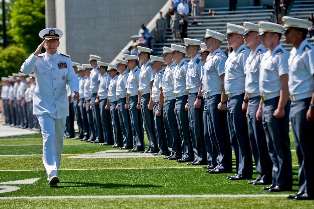 Mullen Delivers Commencement Address to West Point Graduates