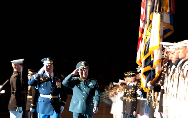 U.S. and Chinese Military Leaders Hold Joint Troop Review