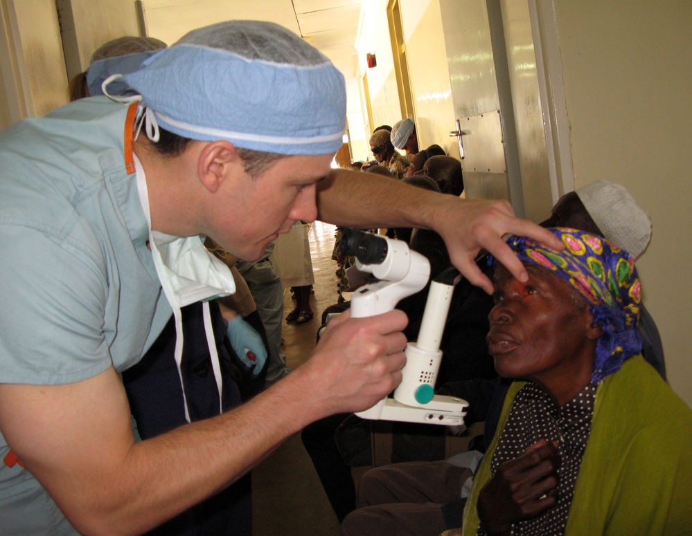 Army Ophthalmologist Provides Eye Care to Malawians