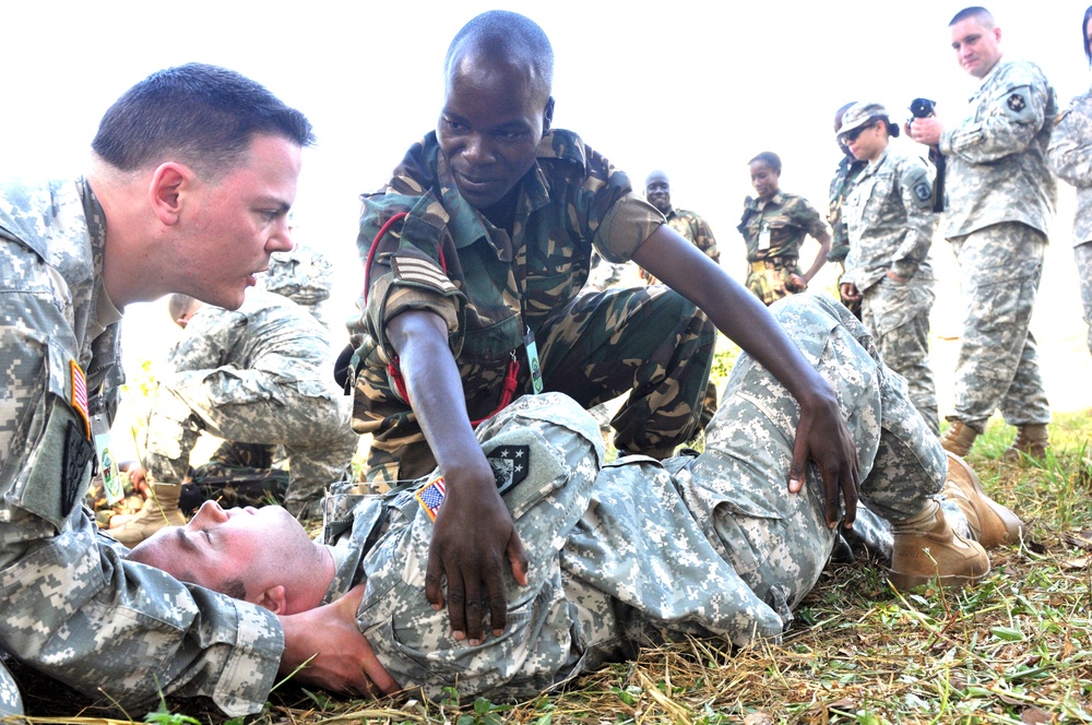 U.S. and Malawi Troops Train Together as Combat Life Savers in MEDREACH 11 Exercises