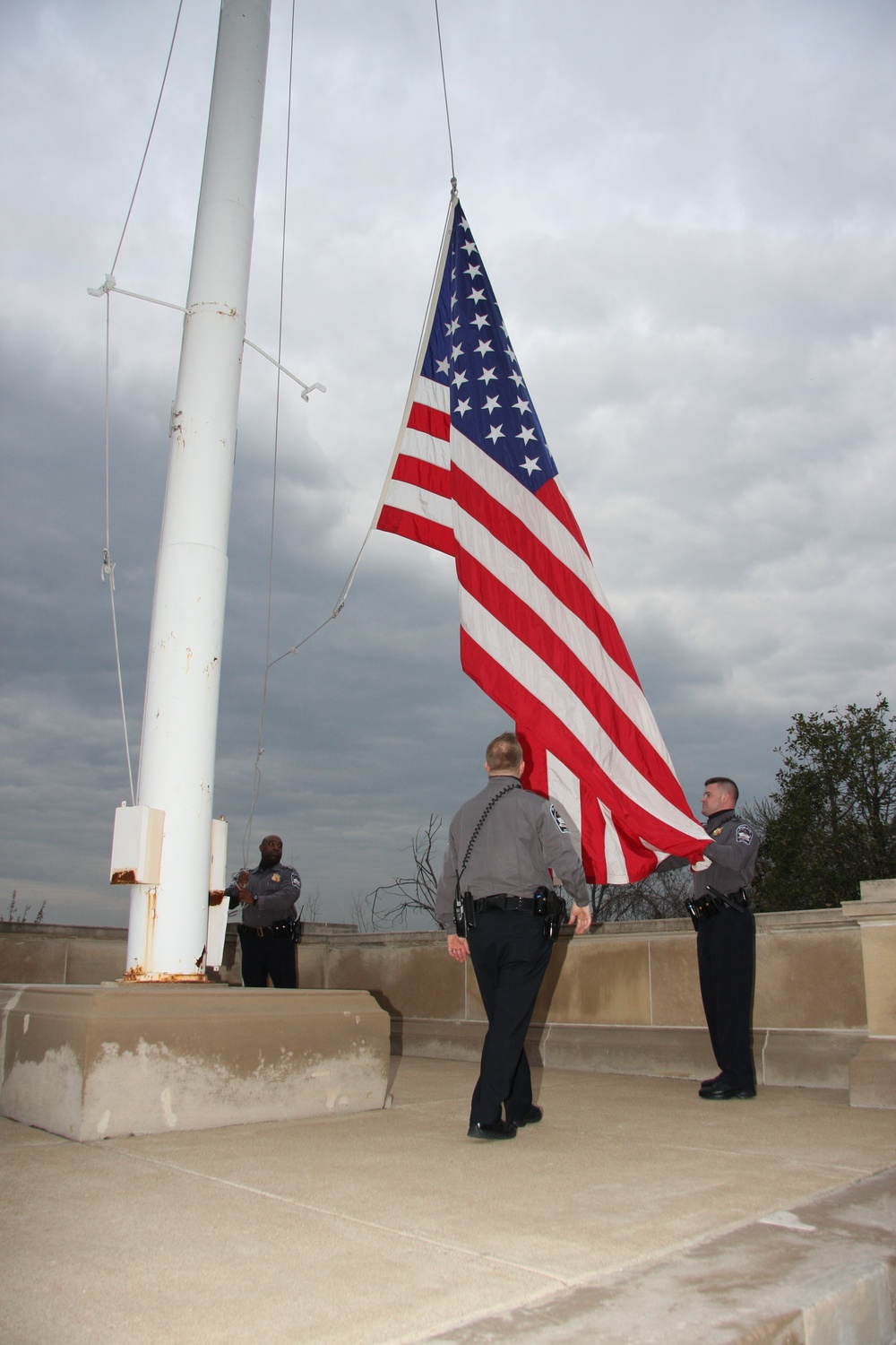 Pentagon Police Officers Retire Colors at Day's End